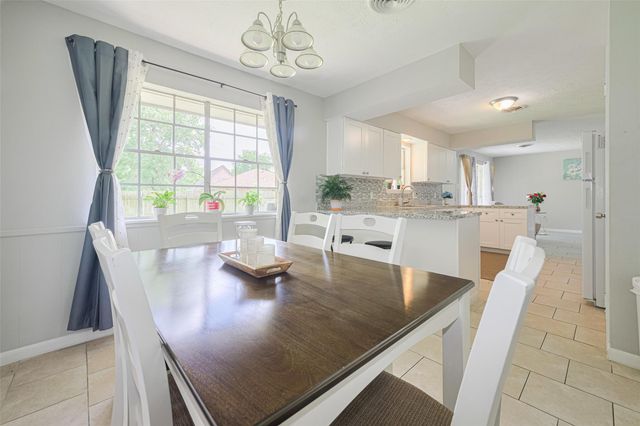 101 Wildrose Street, Baytown, TX 77520