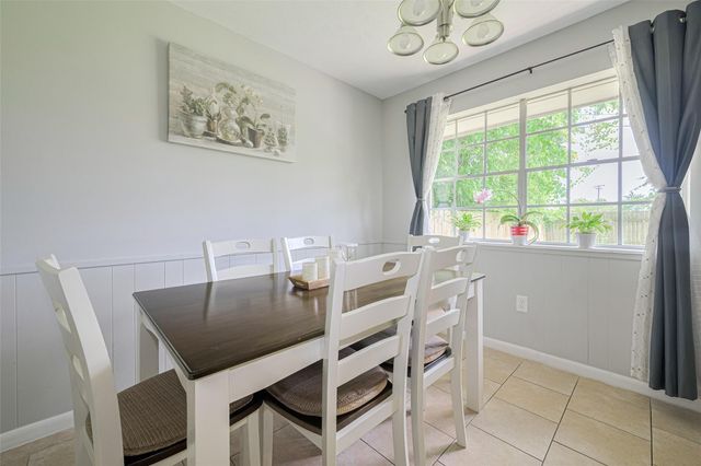 101 Wildrose Street, Baytown, TX 77520