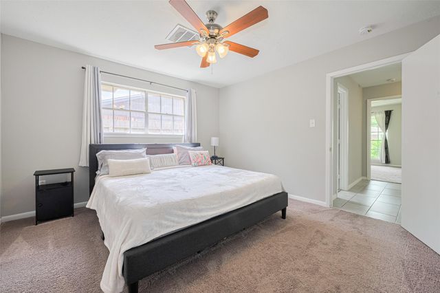 101 Wildrose Street, Baytown, TX 77520