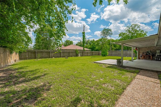 101 Wildrose Street, Baytown, TX 77520
