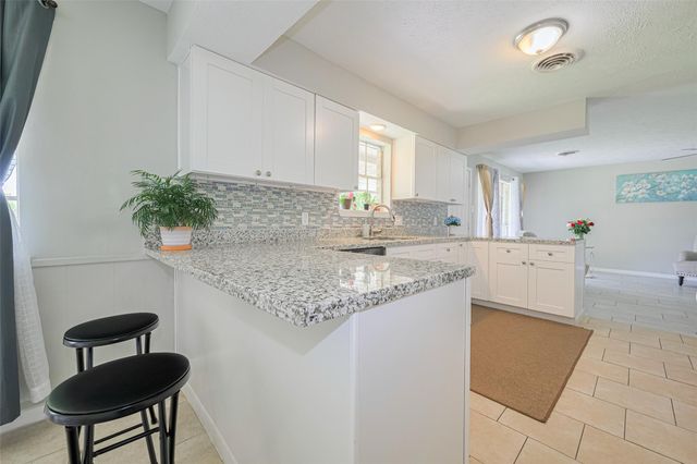 101 Wildrose Street, Baytown, TX 77520