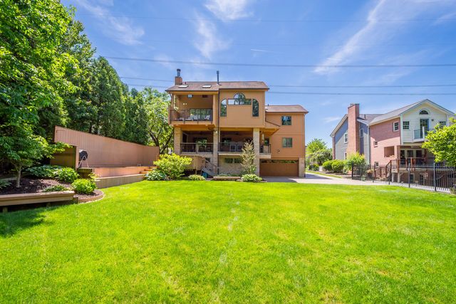717 Stonegate Drive, Collier Twp, PA 15071