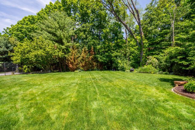 717 Stonegate Drive, Collier Twp, PA 15071