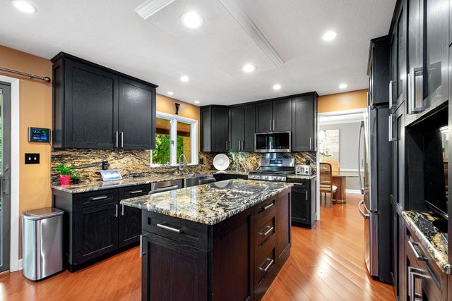 717 Stonegate Drive, Collier Twp, PA 15071