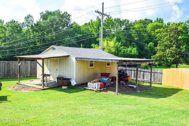 305 Peachtree Street, Brandon, MS 39042