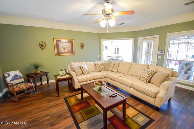 305 Peachtree Street, Brandon, MS 39042
