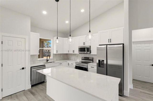 3825 Citroen Drive, Sebring, FL 33872