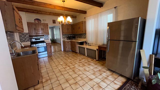 4136 N Bell Avenue, Chicago, IL 60618