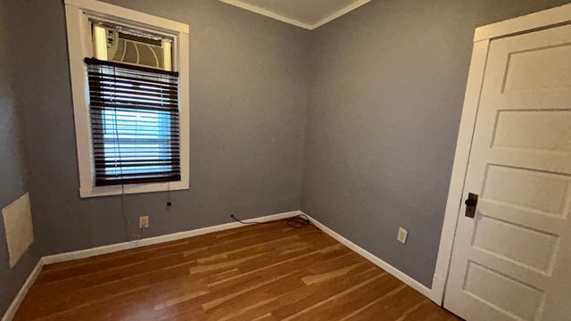 4136 N Bell Avenue, Chicago, IL 60618