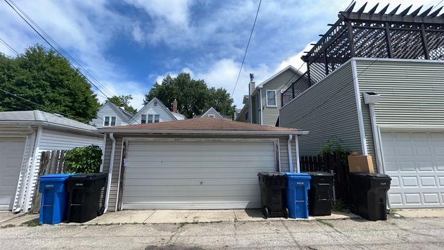 4136 N Bell Avenue, Chicago, IL 60618