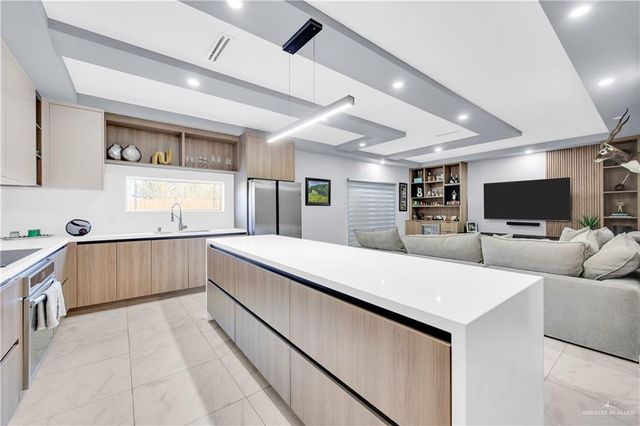 2403 S Dominique Street, Pharr, TX 78577