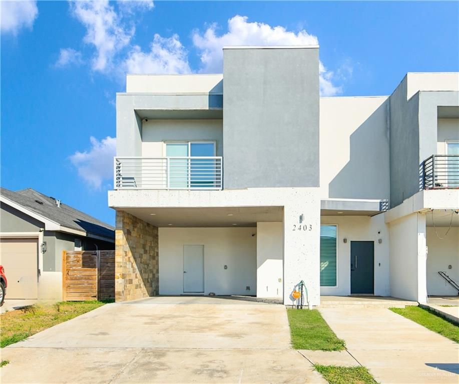 2403 S Dominique Street, Pharr, TX 78577
