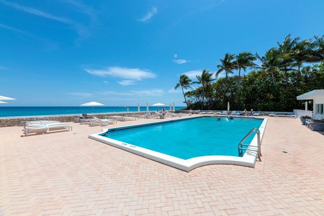 2295 S Ocean Boulevard 404, Palm Beach, FL 33480