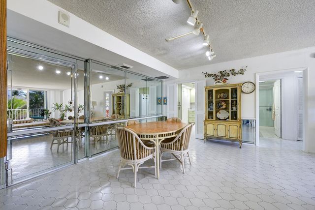 2295 S Ocean Boulevard 404, Palm Beach, FL 33480