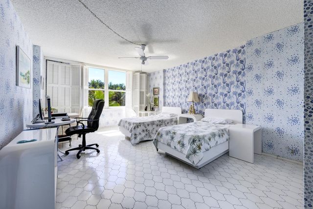2295 S Ocean Boulevard 404, Palm Beach, FL 33480