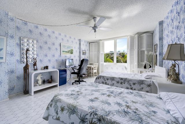 2295 S Ocean Boulevard 404, Palm Beach, FL 33480