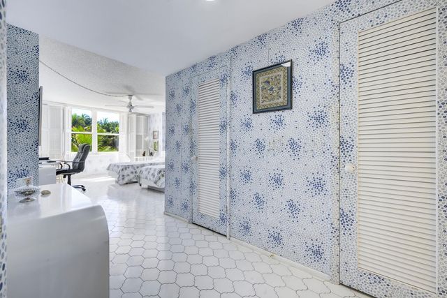 2295 S Ocean Boulevard 404, Palm Beach, FL 33480