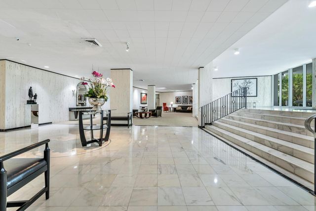 2295 S Ocean Boulevard 404, Palm Beach, FL 33480