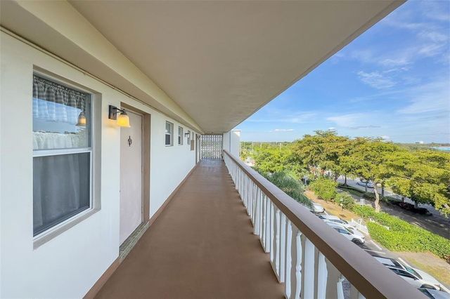 4650 Washington St 504, Hollywood, FL 33021