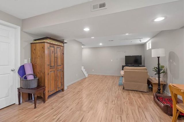 14913 W 124th Terrace, Olathe, KS 66062