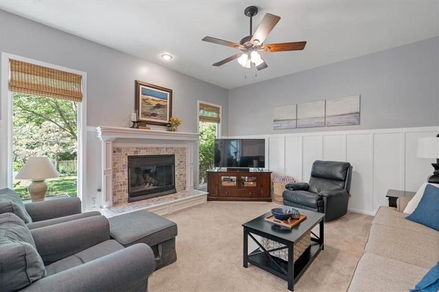 14913 W 124th Terrace, Olathe, KS 66062