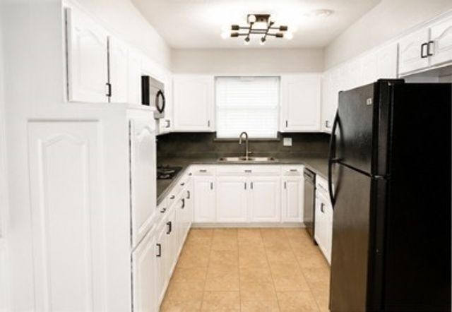 2117 Wellington Drive, Grand Prairie, TX 75051