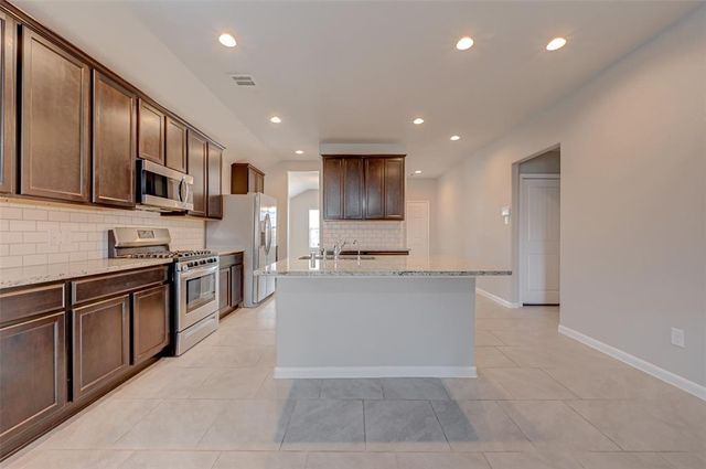 2206 Mirror Ridge Court, Texas City, TX 77568