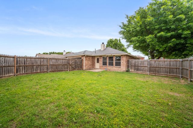 2929 Mccormick Drive, Lancaster, TX 75134
