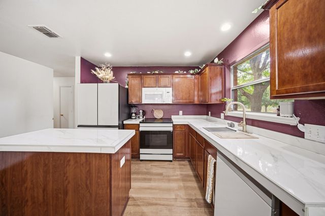 2929 Mccormick Drive, Lancaster, TX 75134