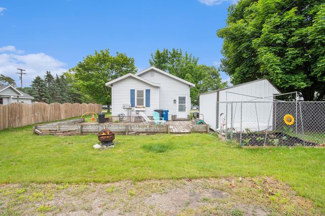 919 Lawndale Street, Ludington, MI 49431