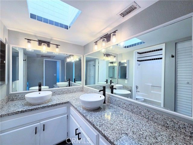 505 W 5th St 306, Long Beach, CA 90802