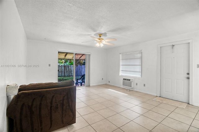 3660 NE 12th Ave, Pompano Beach, FL 33064