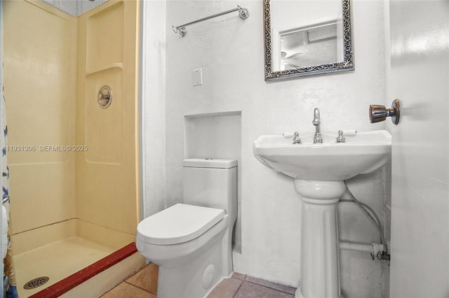 3660 NE 12th Ave, Pompano Beach, FL 33064