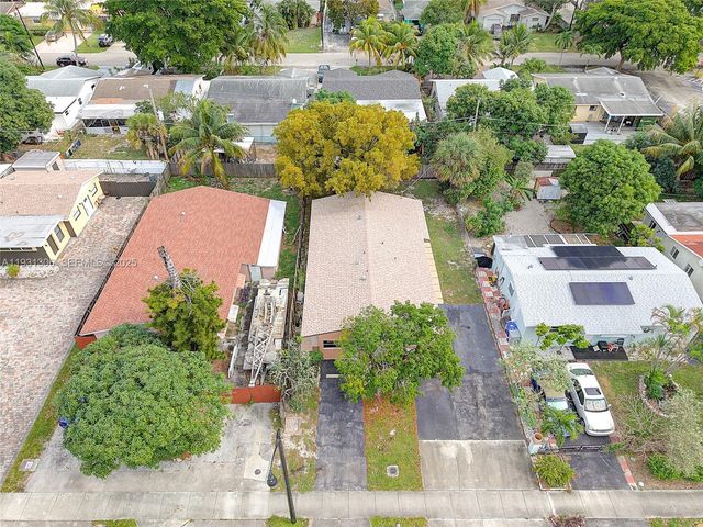 3660 NE 12th Ave, Pompano Beach, FL 33064