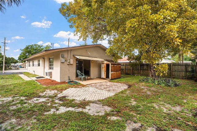 3660 NE 12th Ave, Pompano Beach, FL 33064