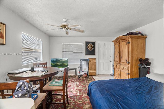 3660 NE 12th Ave, Pompano Beach, FL 33064