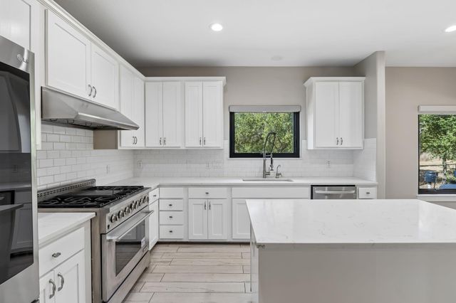 501 Lone Star DR, Cedar Park, TX 78613