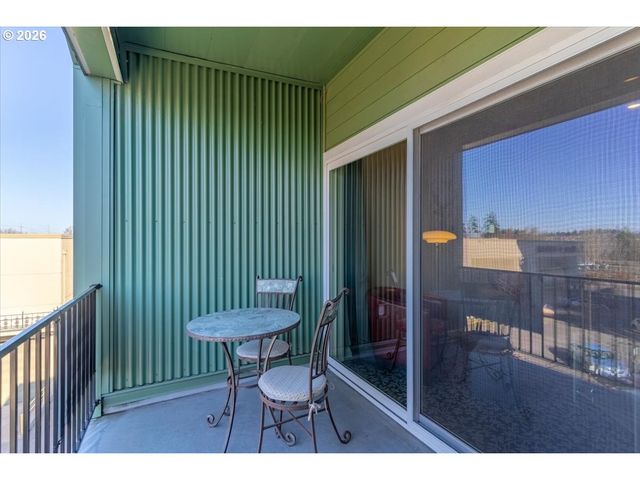 229 COMMERCIAL St Ne, Salem, OR 97301
