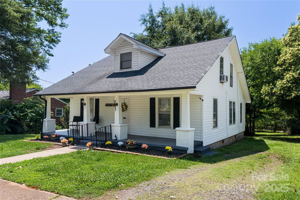 282 Arlington Street, Forest City, NC 28043