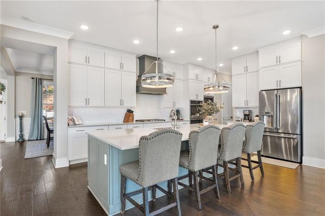 16180 Grand Litchfield Drive, Roswell, GA 30075