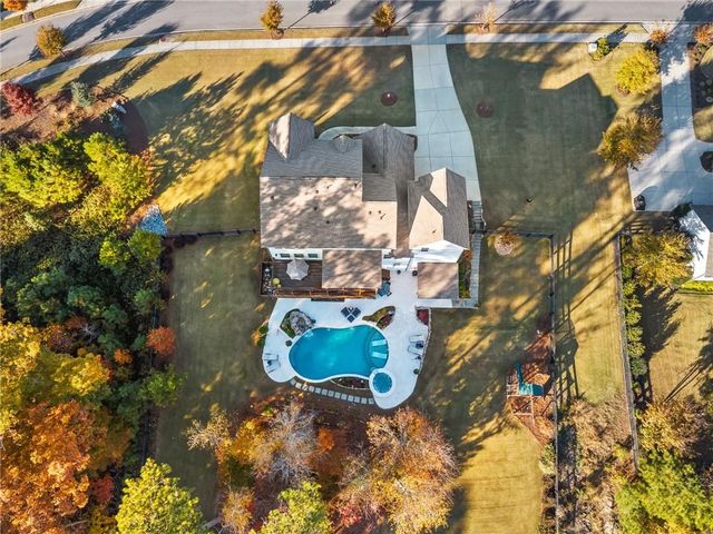 16180 Grand Litchfield Drive, Roswell, GA 30075