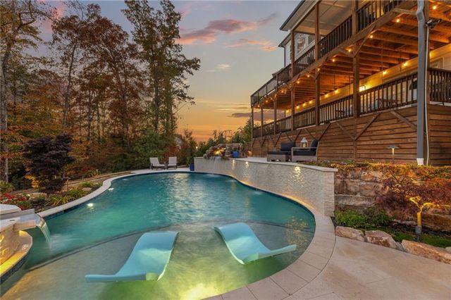 16180 Grand Litchfield Drive, Roswell, GA 30075