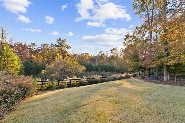 16180 Grand Litchfield Drive, Roswell, GA 30075