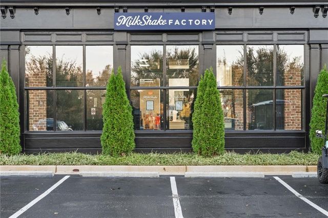 16180 Grand Litchfield Drive, Roswell, GA 30075