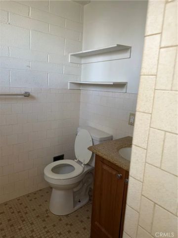 323 E, Needles, CA 92363