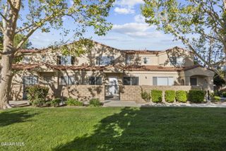 43467 30th Street Unit 2, Lancaster, CA 93536