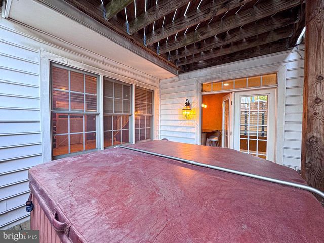 608 PLEASANT DR, Rockville, MD 20850