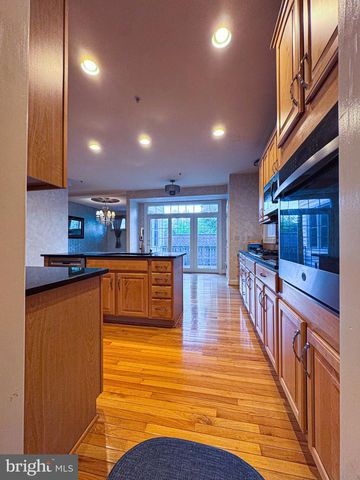 608 PLEASANT DR, Rockville, MD 20850