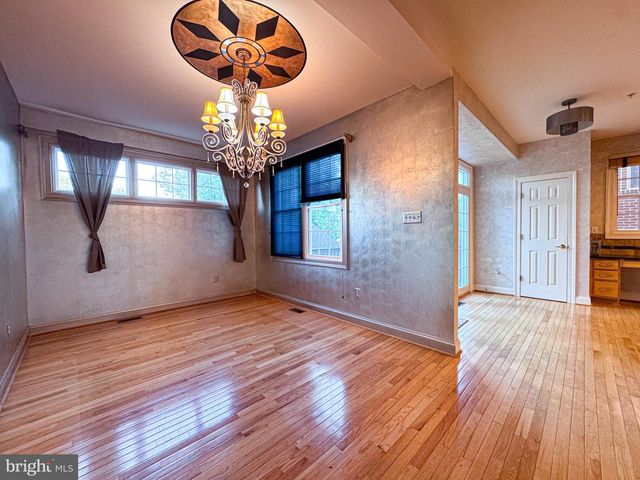 608 PLEASANT DR, Rockville, MD 20850