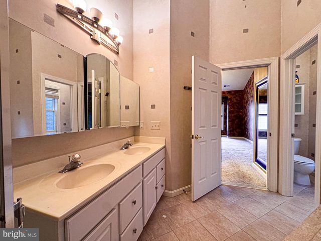 608 PLEASANT DR, Rockville, MD 20850